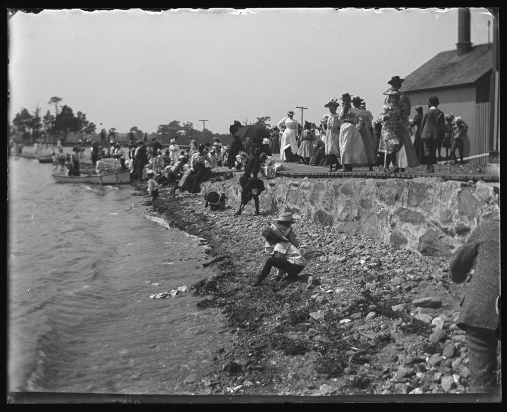 Croton Point Excursion — Croton Point 1898 Crowds