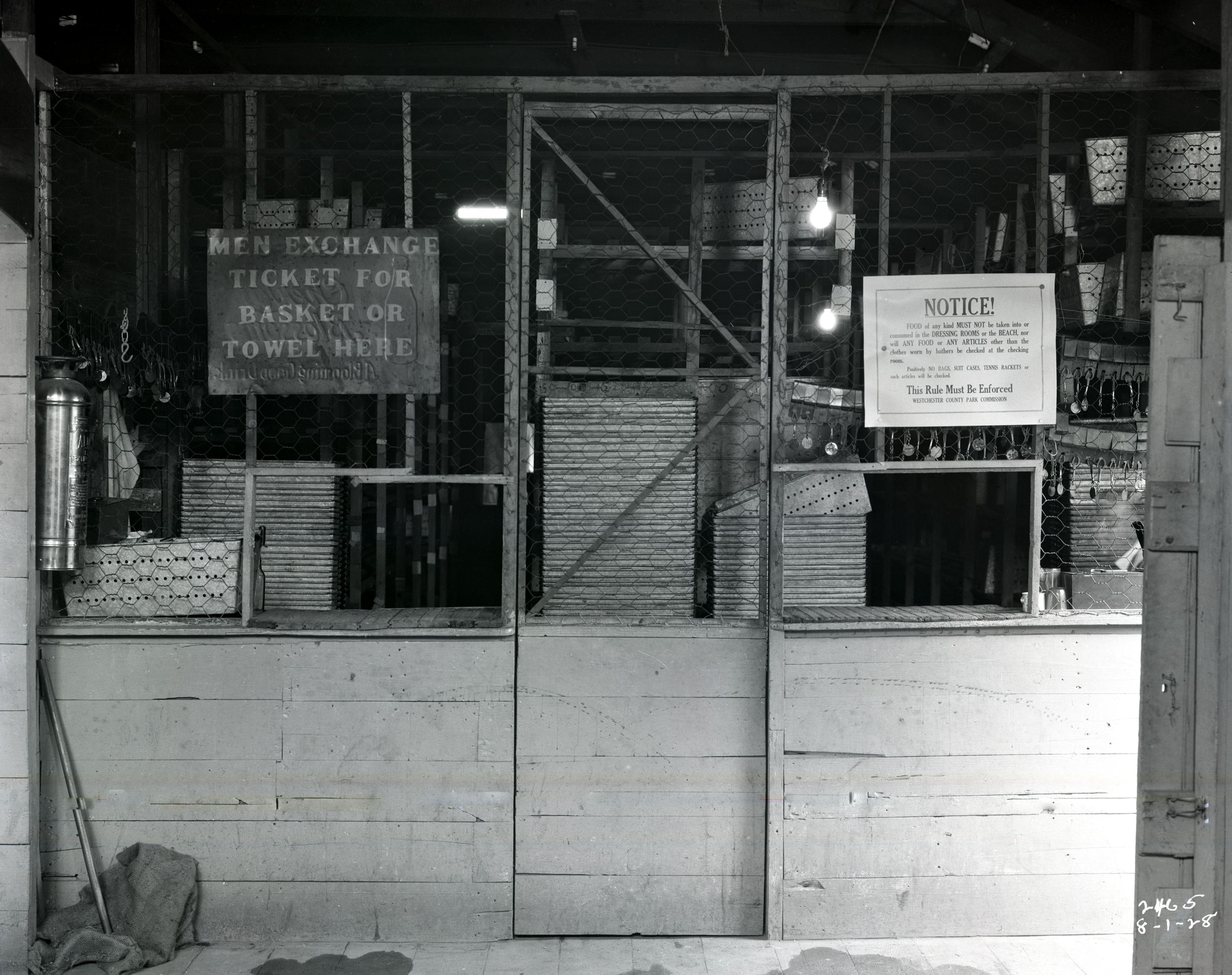 Bathhouse Interior 1928A