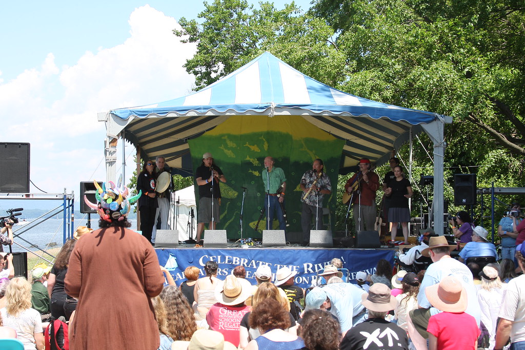 Pete Seeger at Hudson River Stage