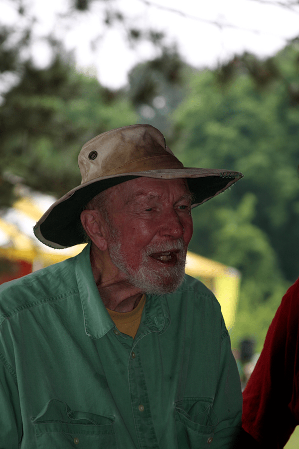 Pete Seeger (2617393032)