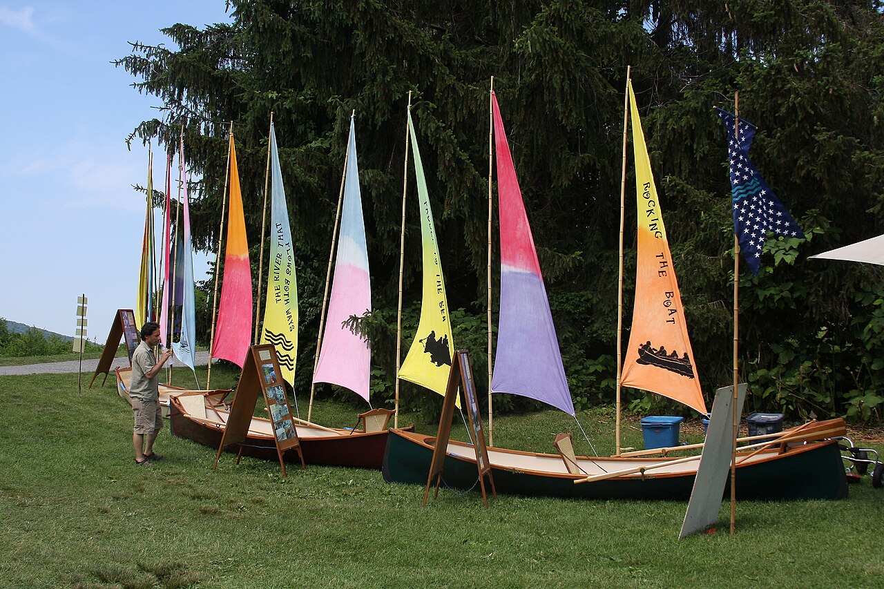 Kayaks (2614209971).jpg