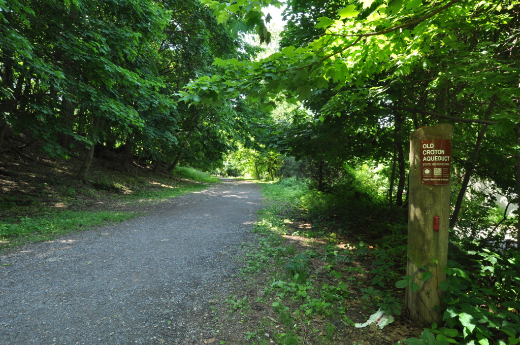 OldCrotonAqueduct HastingsOnHudson.jpg