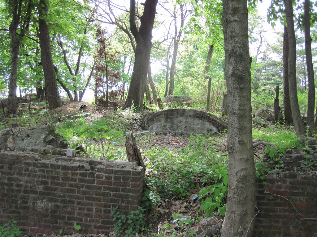 Old Croton Aqueduct Spring 2010