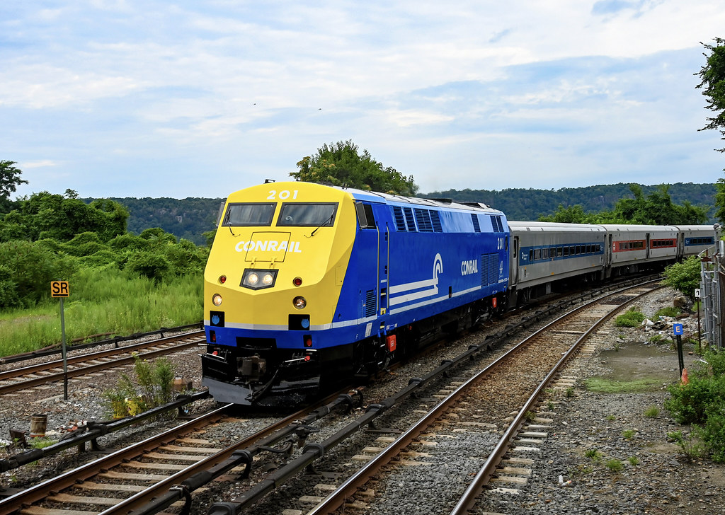 Metro-North Conrail Heritage Train Takes First Ride