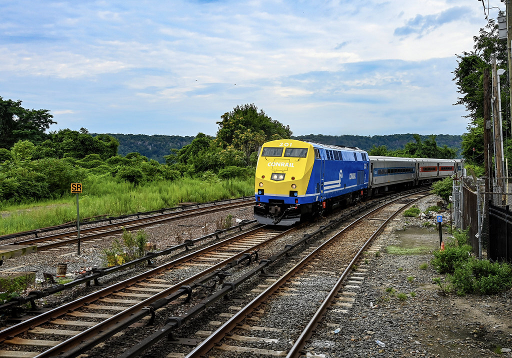 Metro-North Conrail Heritage Train Takes First Ride