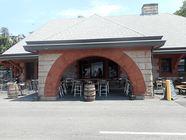 File:Dobbs Ferry MNRR station-010.jpg