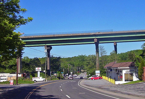 I-84 bridge over US 6-US 202-NY 22 and Croton River