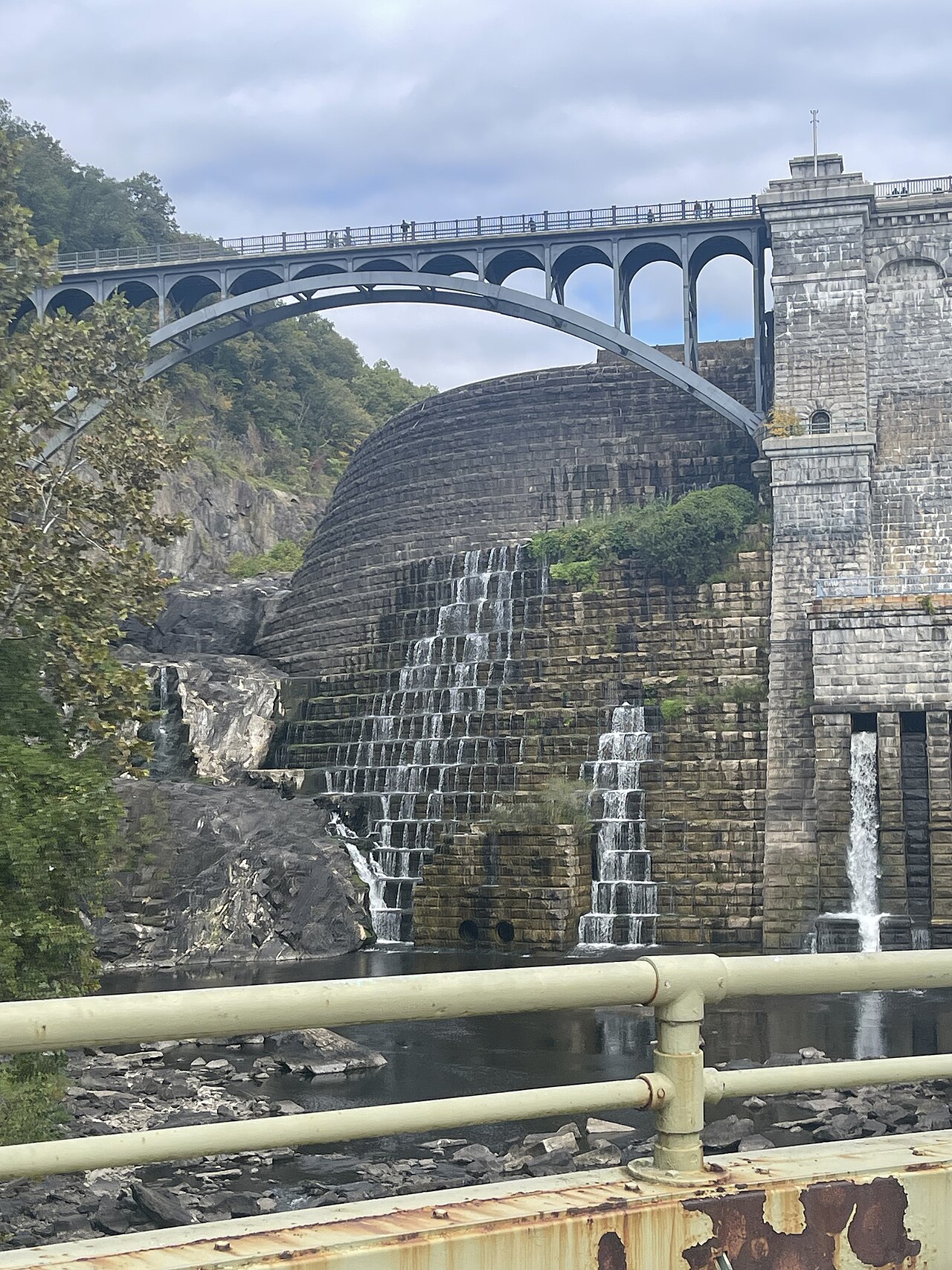 Croton damIMG 0877.jpg