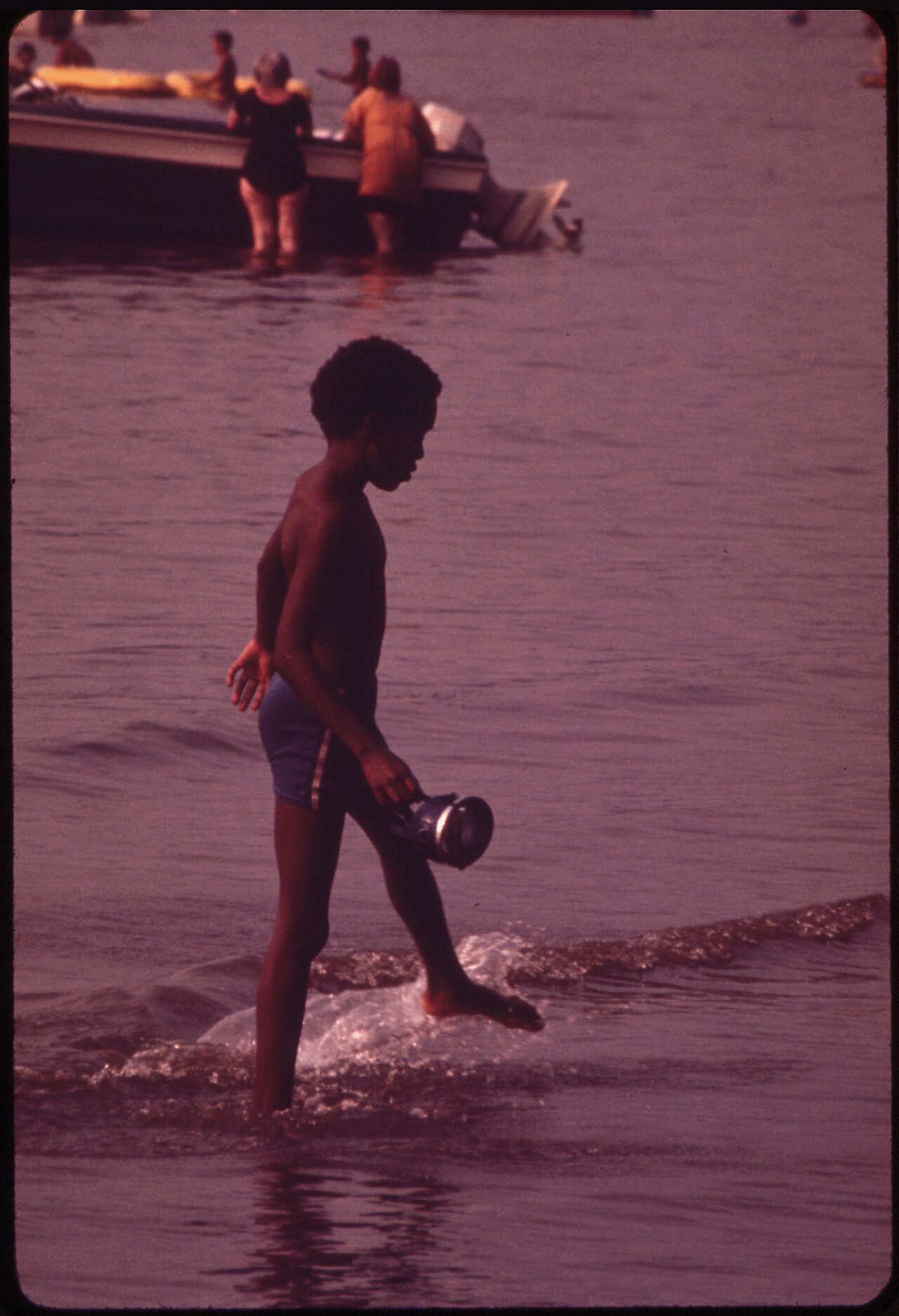 FUN IN THE HUDSON RIVER OFF CROTON POINT PARK - NARA - 549955.jpg