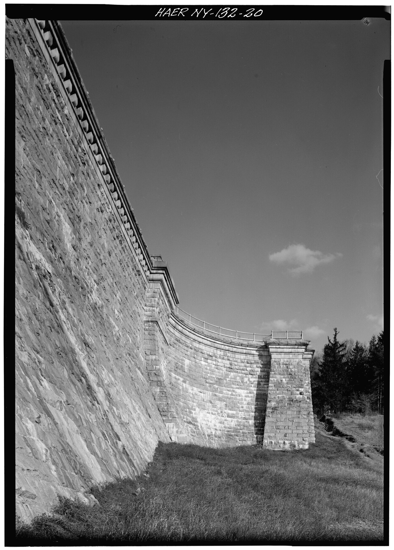 Detail view of downstream, south abutment pies of plans for the dam - New Croton Dam and Reservoir, Croton River, Croton-on-Hudson, Westchester County, NY HAER NY,60-CROTOH.V,1-20.tif