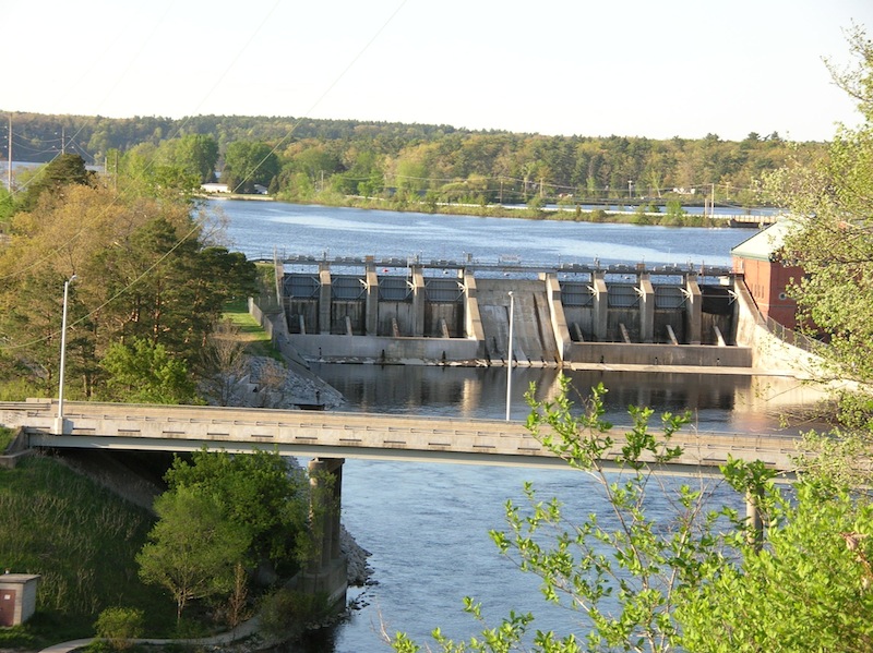 Croton Dam Muskegon River from Conklin Park.jpg