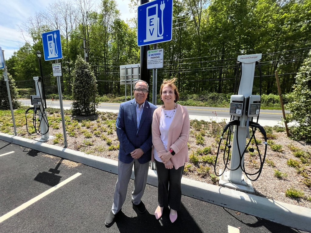 Grand Opening of Customer Parking Lot at Metro-North Croton Falls Station